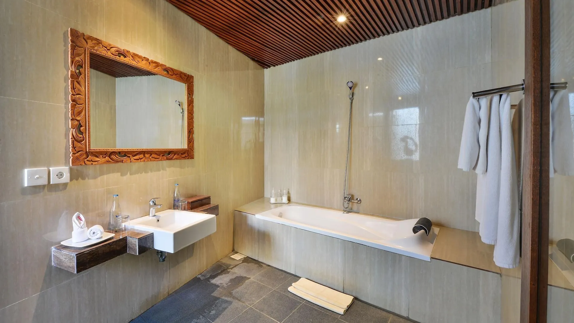 Le Nixsun Villa&Spa Uluwatu