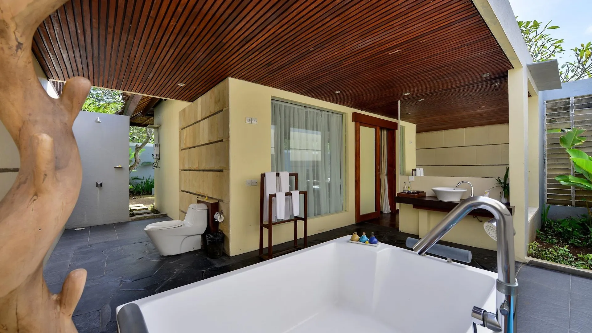 Le Nixsun Villa&Spa Uluwatu Villa
